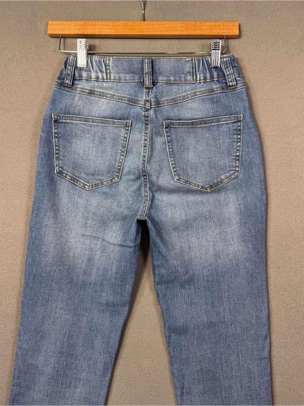 Rewash Distressed High-Rise Cropped Jeans - Medium Light Blue Wash, Size 1 / 25 - Picture 7 of 11